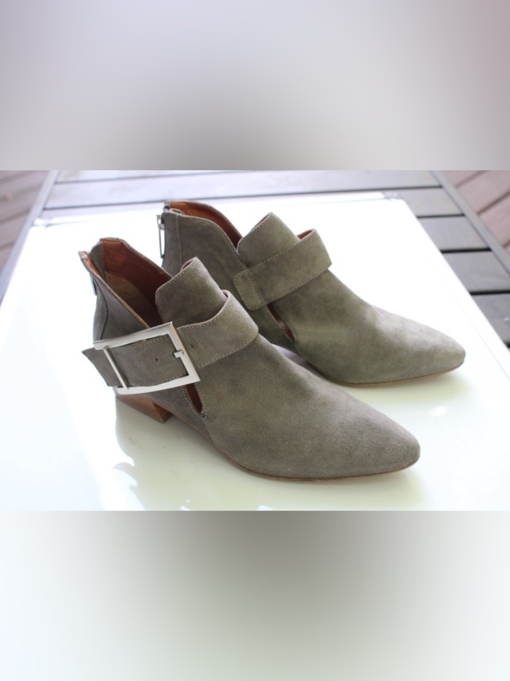 Aquatalia Filomena ankle booties